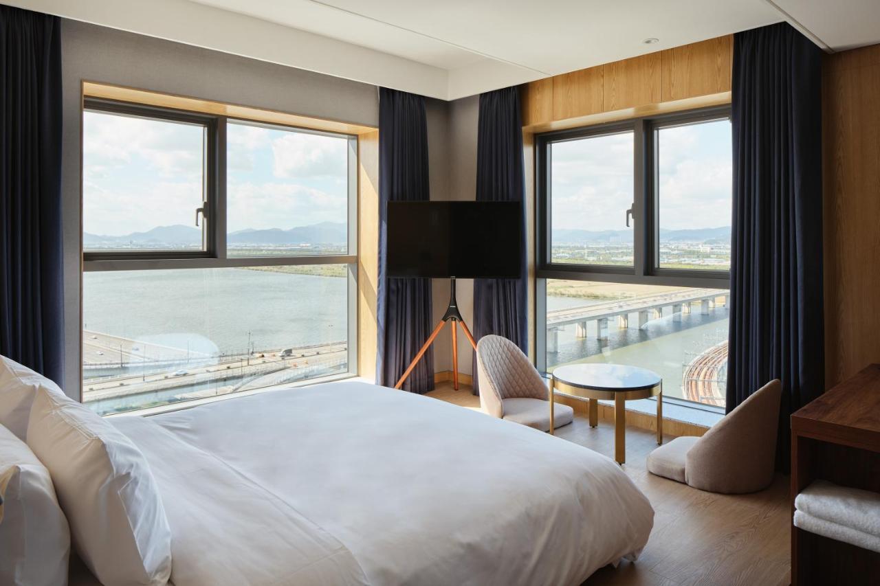 Hotel Tt Gupo Busan Bagian luar foto