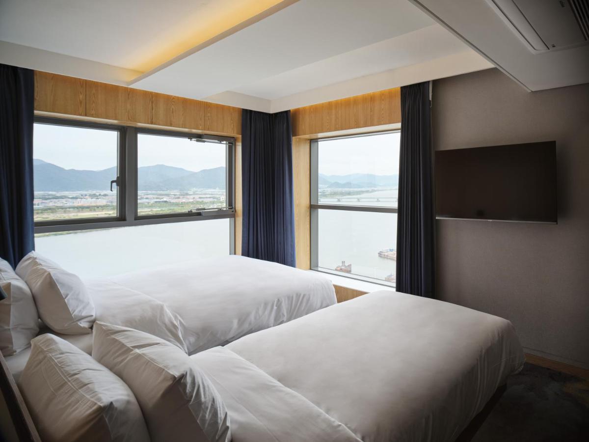 Hotel Tt Gupo Busan Bagian luar foto